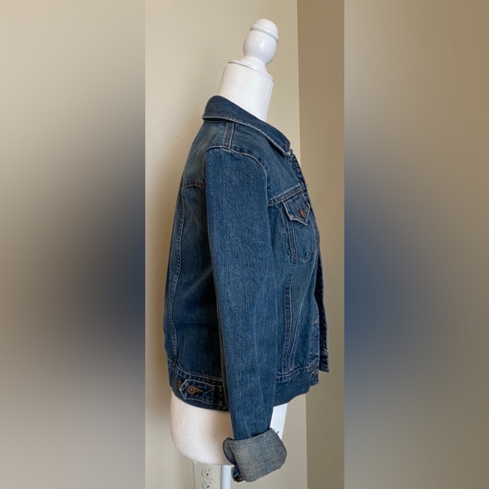 Gap denim jacket Like New Sz Small Fantastic - Picture 2 of 3